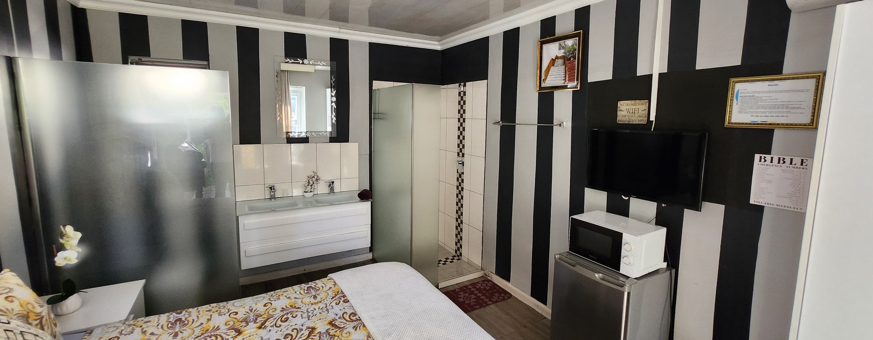 Room A photo 2